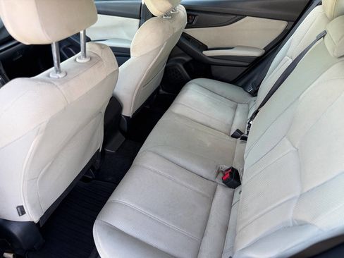 Used 2018 Subaru Impreza 2.0i Premium image 11