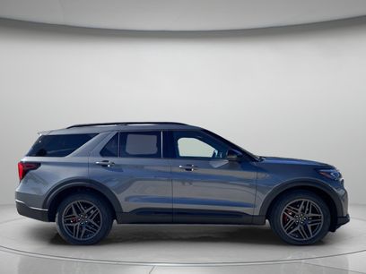 New 2026 Ford Explorer ST w/ Sun And Sound Package