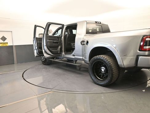 Used 2024 RAM 3500 Limited image 78