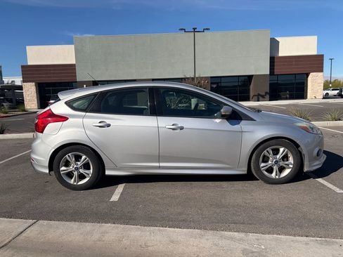 Used 2014 Ford Focus SE image 8