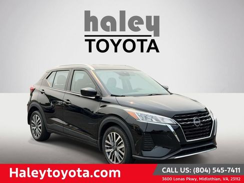 Used 2024 Nissan Kicks SV FWD image 1