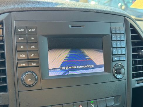 Used 2020 Mercedes-Benz Metris image 28