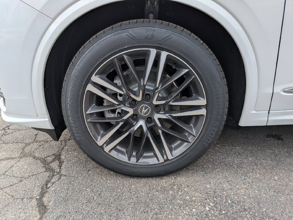 Certified 2026 Acura MDX w/ Advance Package AWD/4WD image 10