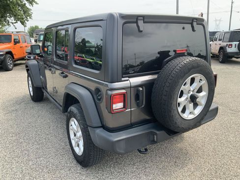 Used 2021 Jeep Wrangler Unlimited Sport AWD/4WD image 8