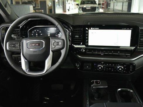 New 2025 GMC Sierra 1500 SLT w/ SLT Premium Package image 39