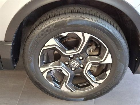 Used 2018 Honda CR-V Touring image 7