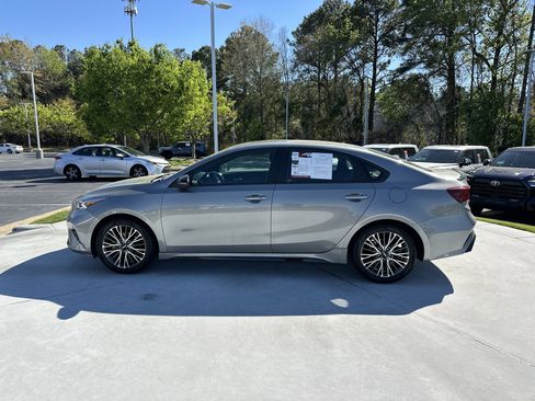 Used 2023 Kia Forte GT-Line w/ GT-Line Premium Package image 7