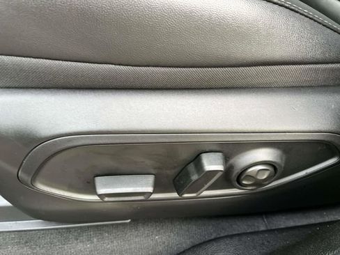 New 2025 Jeep Grand Cherokee L Limited w/ Luxury Tech Group II image 26