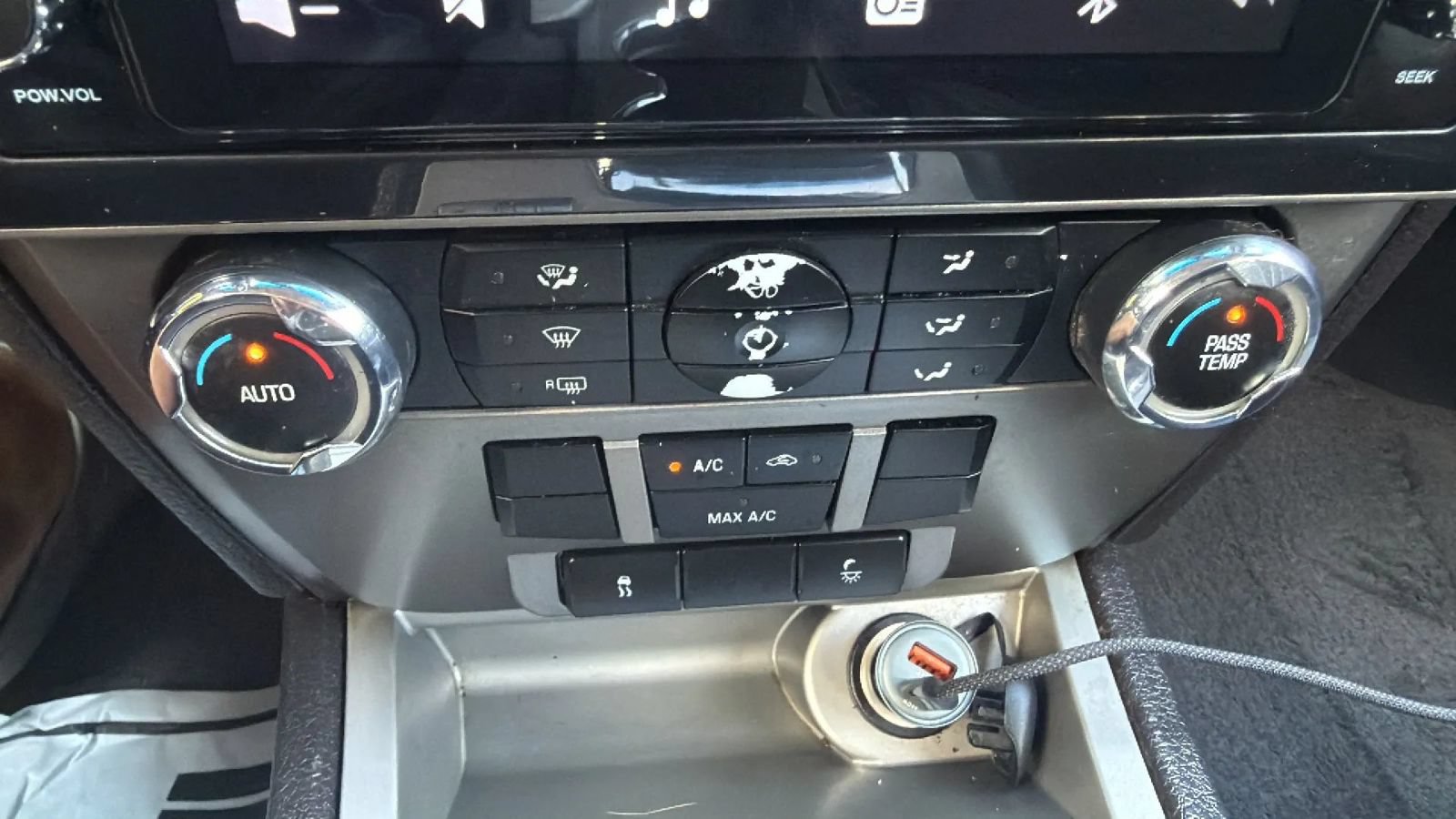 Used 2010 Ford Fusion Hybrid FWD image 35
