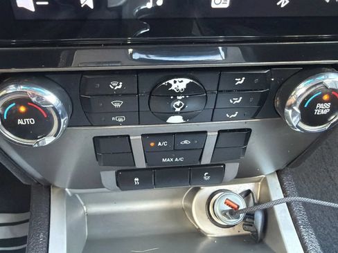 Used 2010 Ford Fusion Hybrid FWD image 35