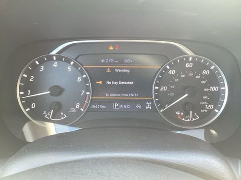 Used 2023 Nissan Frontier SV image 14