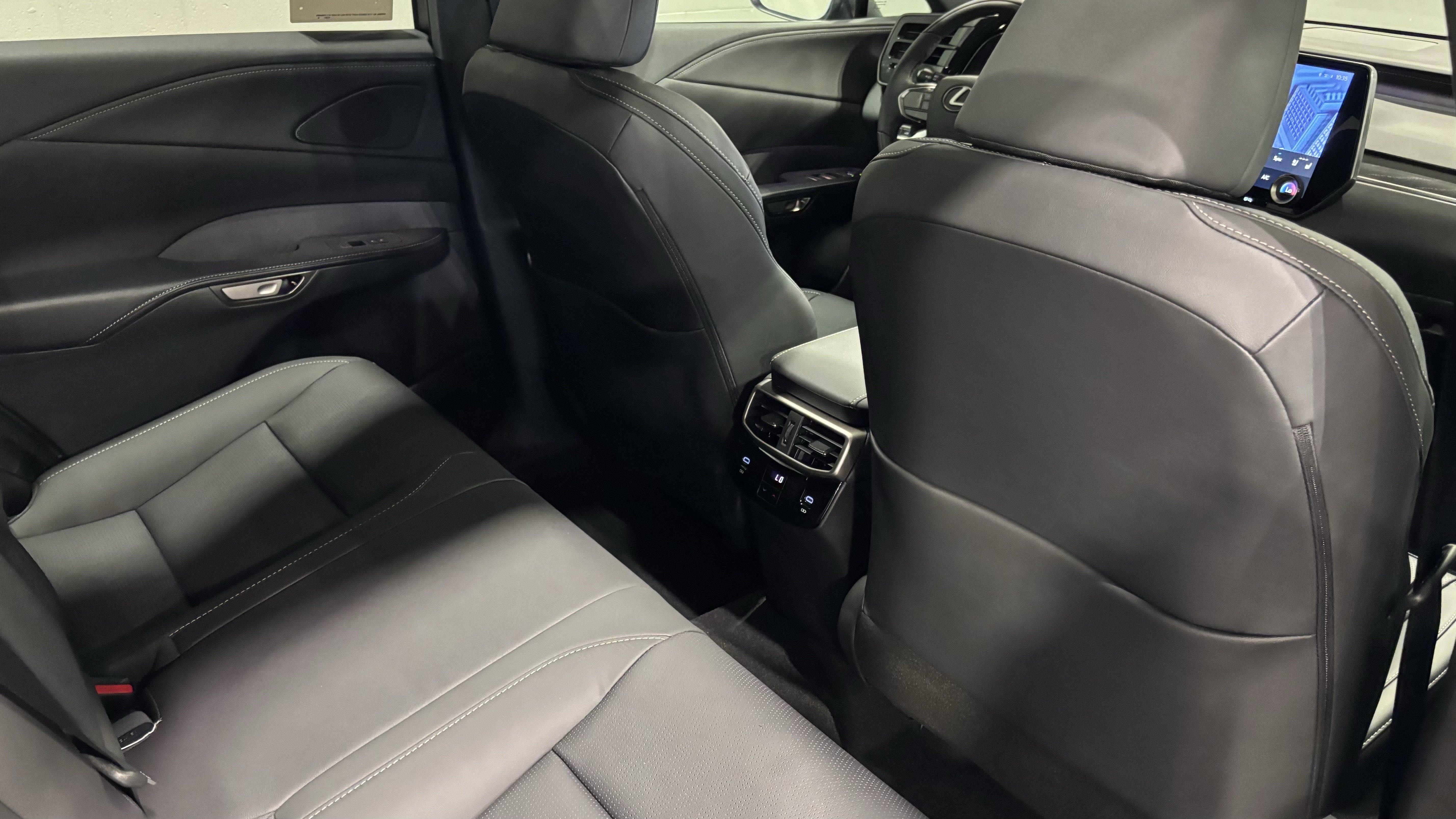 New 2026 Lexus RX 350h AWD/4WD image 41