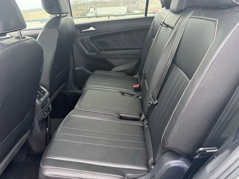 Used 2024 Volkswagen Tiguan SE image 9