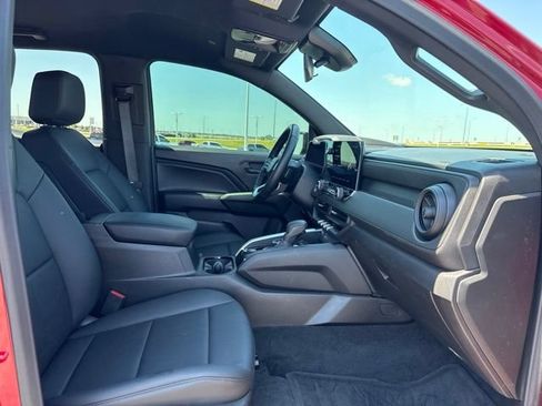 Used 2026 Chevrolet Colorado Trail Boss AWD/4WD image 14