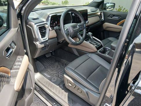 Used 2024 GMC Canyon Denali AWD/4WD image 7