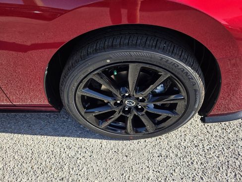 New 2026 MAZDA MAZDA3 Hatchback w/Premium Plus Pkg AWD/4WD image 16