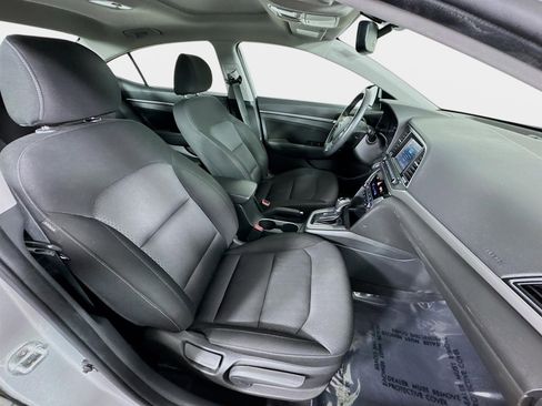 Used 2017 Hyundai Elantra Value Edition image 28