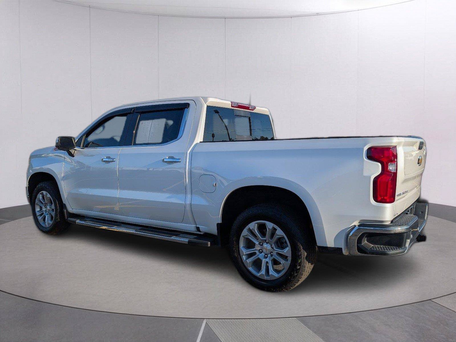 Used 2024 Chevrolet Silverado 1500 LTZ w/ LTZ Convenience Package II AWD/4WD image 5