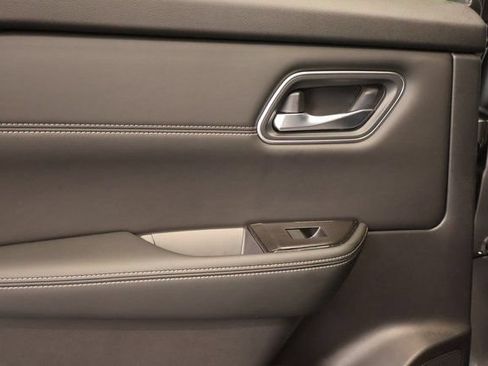 New 2026 Nissan Rogue Platinum AWD/4WD image 28