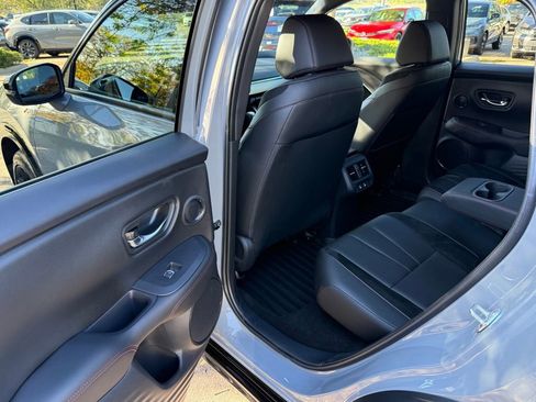 Certified 2025 Acura ADX A-Spec image 16