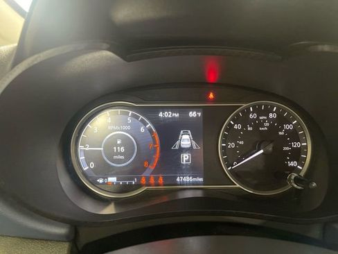 Used 2024 Nissan Versa SV FWD image 15