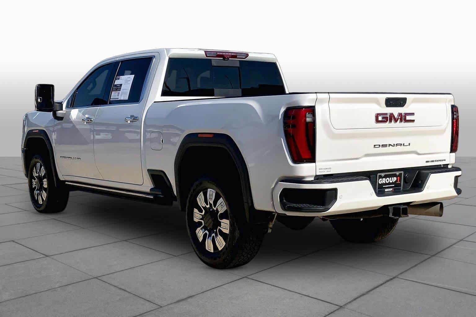 Certified 2025 GMC Sierra 2500 Denali w/ Denali Reserve Package AWD/4WD image 10