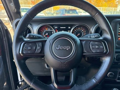 Used 2021 Jeep Wrangler Unlimited Sport image 14