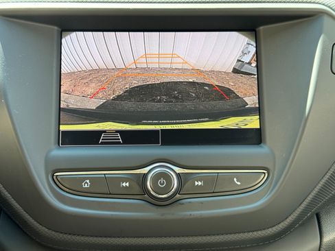 Used 2023 Chevrolet TrailBlazer LS FWD image 24