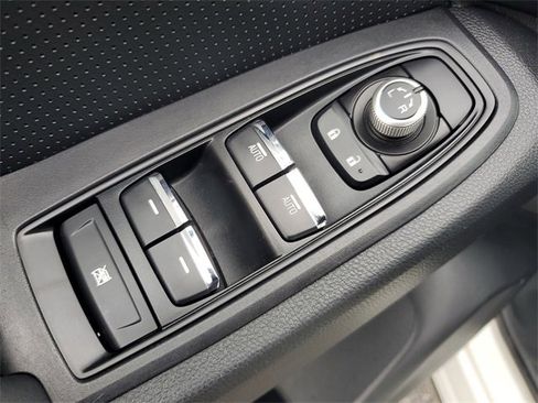 Used 2022 Subaru Ascent Onyx Edition image 10