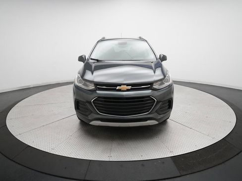 Used 2017 Chevrolet Trax LT w/ Driver Confidence Package image 11
