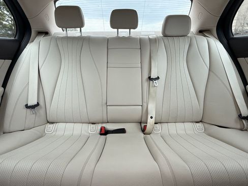 Used 2017 Mercedes-Benz E 300 image 41