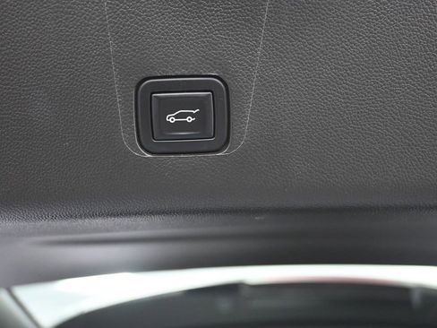 Used 2023 Chevrolet Traverse Premier w/ LPO, Floor Liner Package image 41