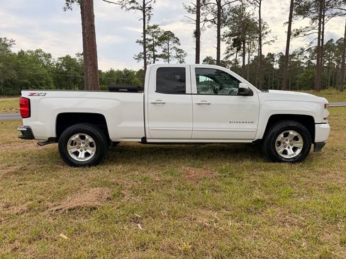 Used 2018 Chevrolet Silverado 1500 LT w/ All Star Edition AWD/4WD image 6