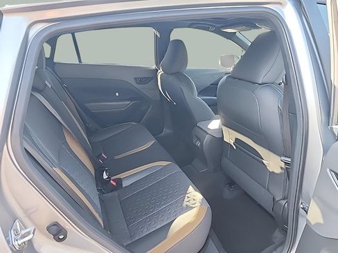 Used 2025 Subaru Crosstrek 2.5i Sport AWD/4WD image 16