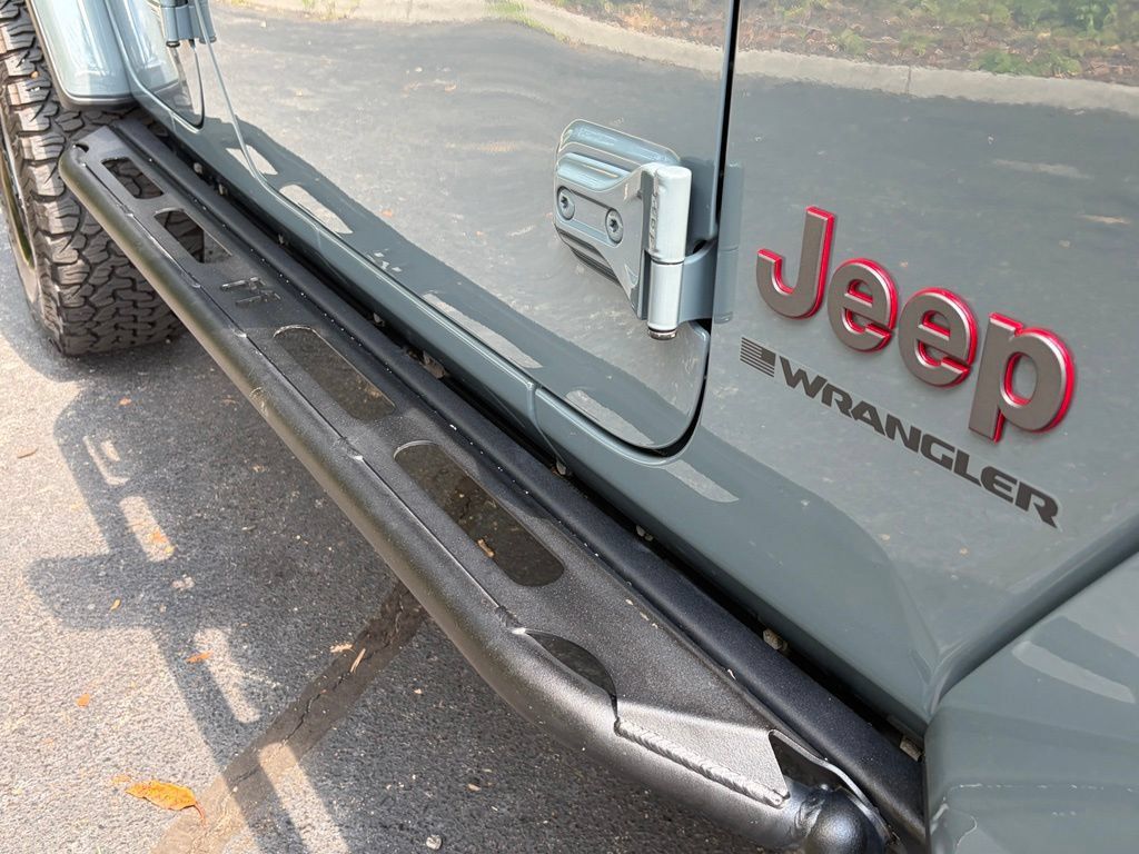 Used 2024 Jeep Wrangler Unlimited Rubicon AWD/4WD image 29