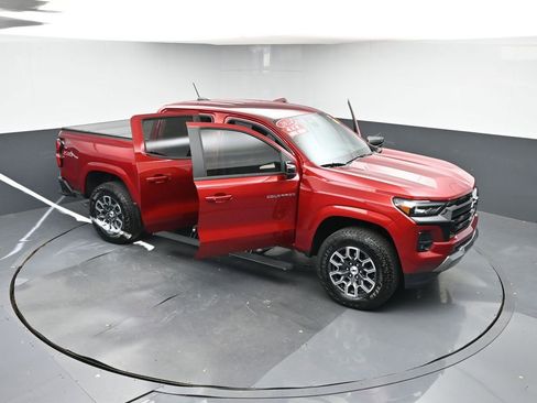 Used 2024 Chevrolet Colorado Z71 w/ Z71 Convenience Package 2 image 47