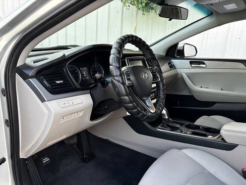 Used 2018 Hyundai Sonata SE FWD image 26