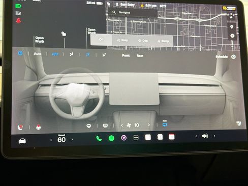 Used 2021 Tesla Model Y Long Range image 10