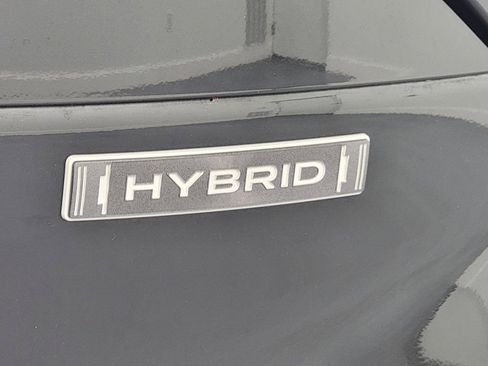 Certified 2025 Subaru Forester Sport image 9