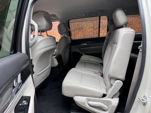 Used 2022 Jeep Wagoneer Series II image 22