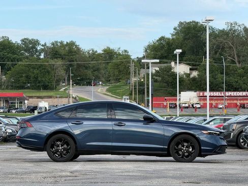 Used 2025 Honda Accord SE image 5