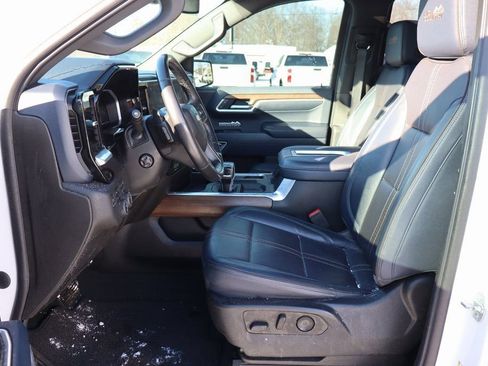 Used 2022 Chevrolet Silverado 1500 High Country image 4