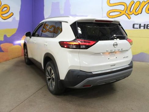 Used 2021 Nissan Rogue SV AWD/4WD image 6