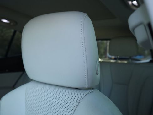 Used 2022 Buick Envision Essence w/ Technology Package I image 23