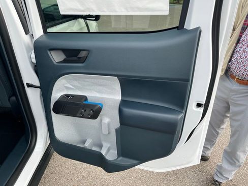 New 2026 Ford Maverick XLT w/ Equipment Group 301A image 9