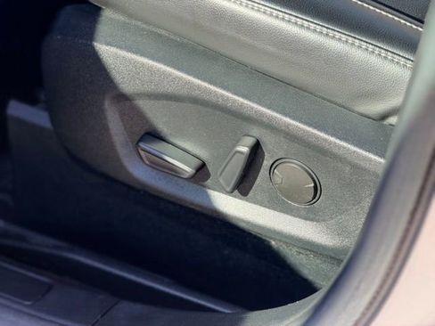 Used 2020 Ford Edge SEL w/ Cargo Accessory Package image 7