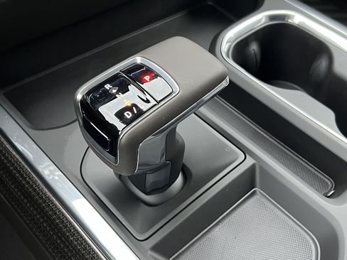 Used 2026 Chevrolet Silverado 1500 LT Trail Boss w/ Safety Package image 32