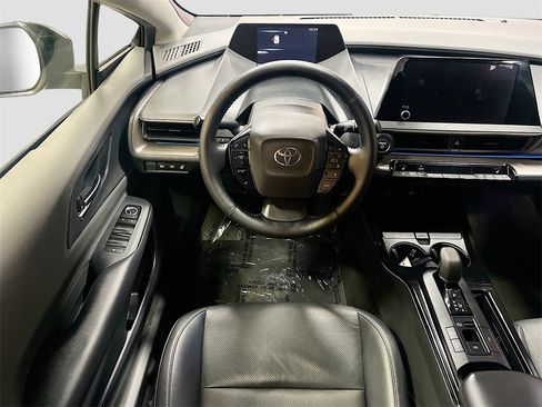 Used 2023 Toyota Prius XLE image 22