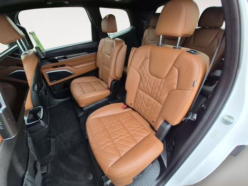 Used 2023 Kia Telluride SX X-Pro AWD/4WD image 24