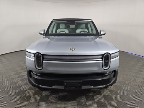 Used 2025 Rivian R1S Adventure AWD/4WD image 8